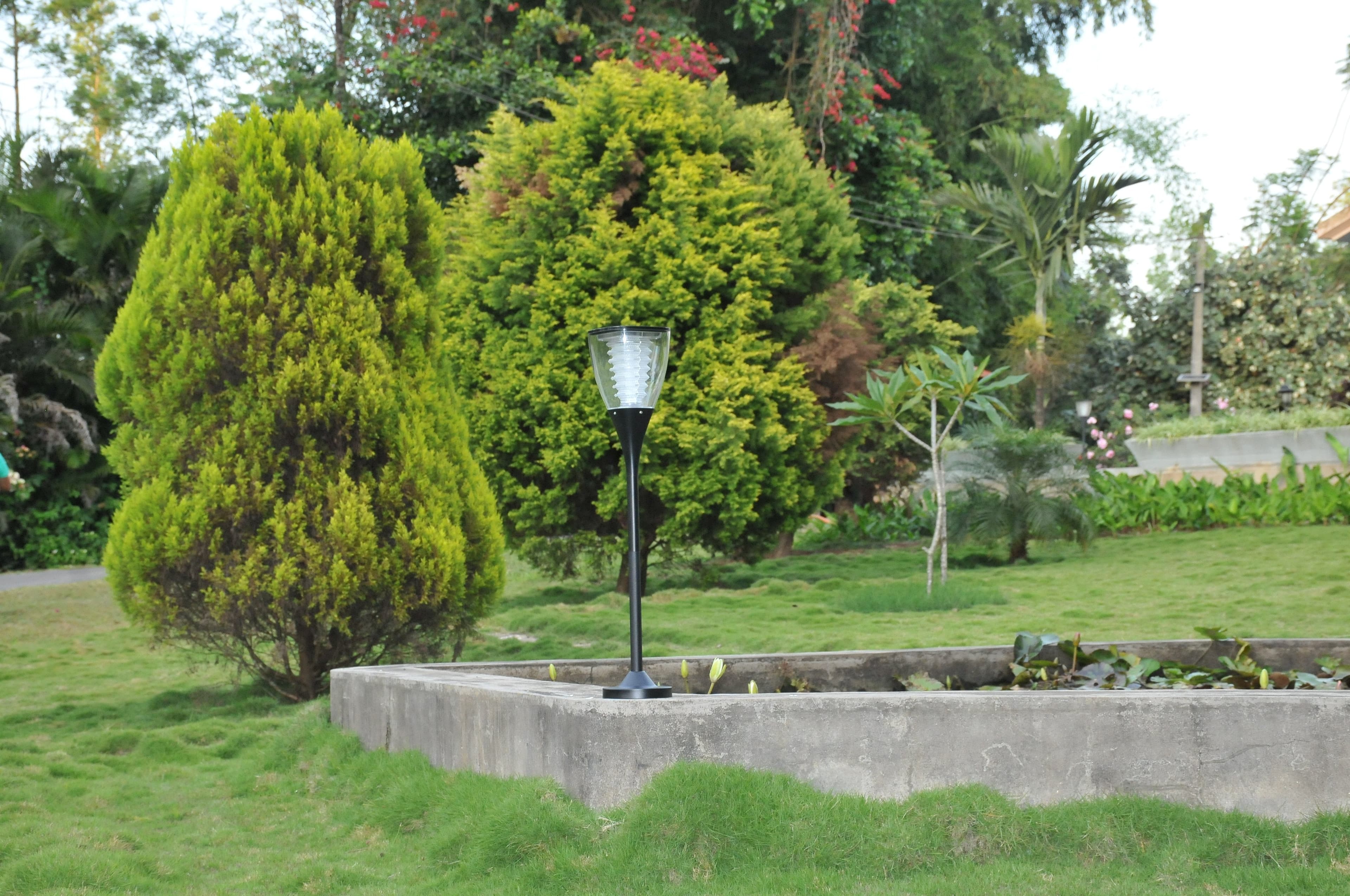 Solar Garden Light Warm White