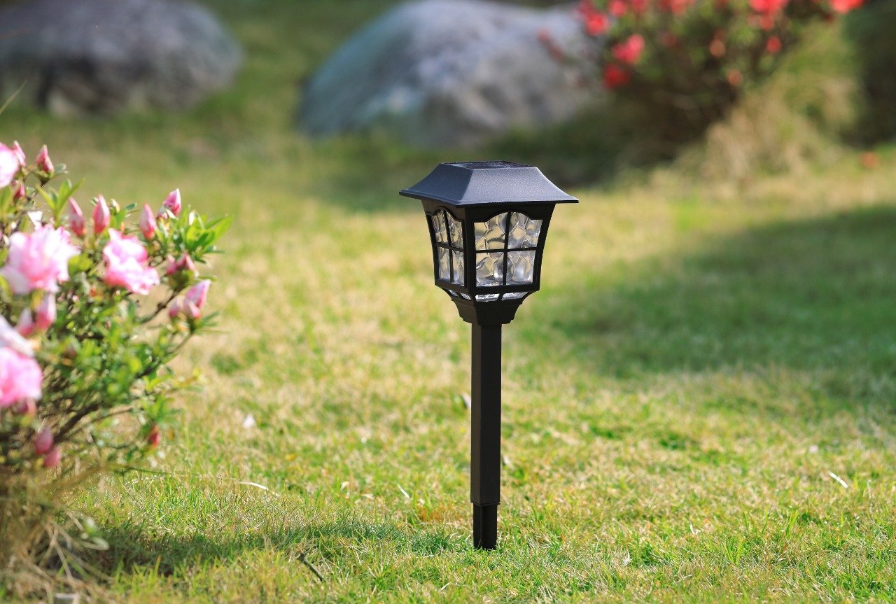 Solar European Pathway Light- TTSEMPL2W (Pack of 10) - tapetum.in