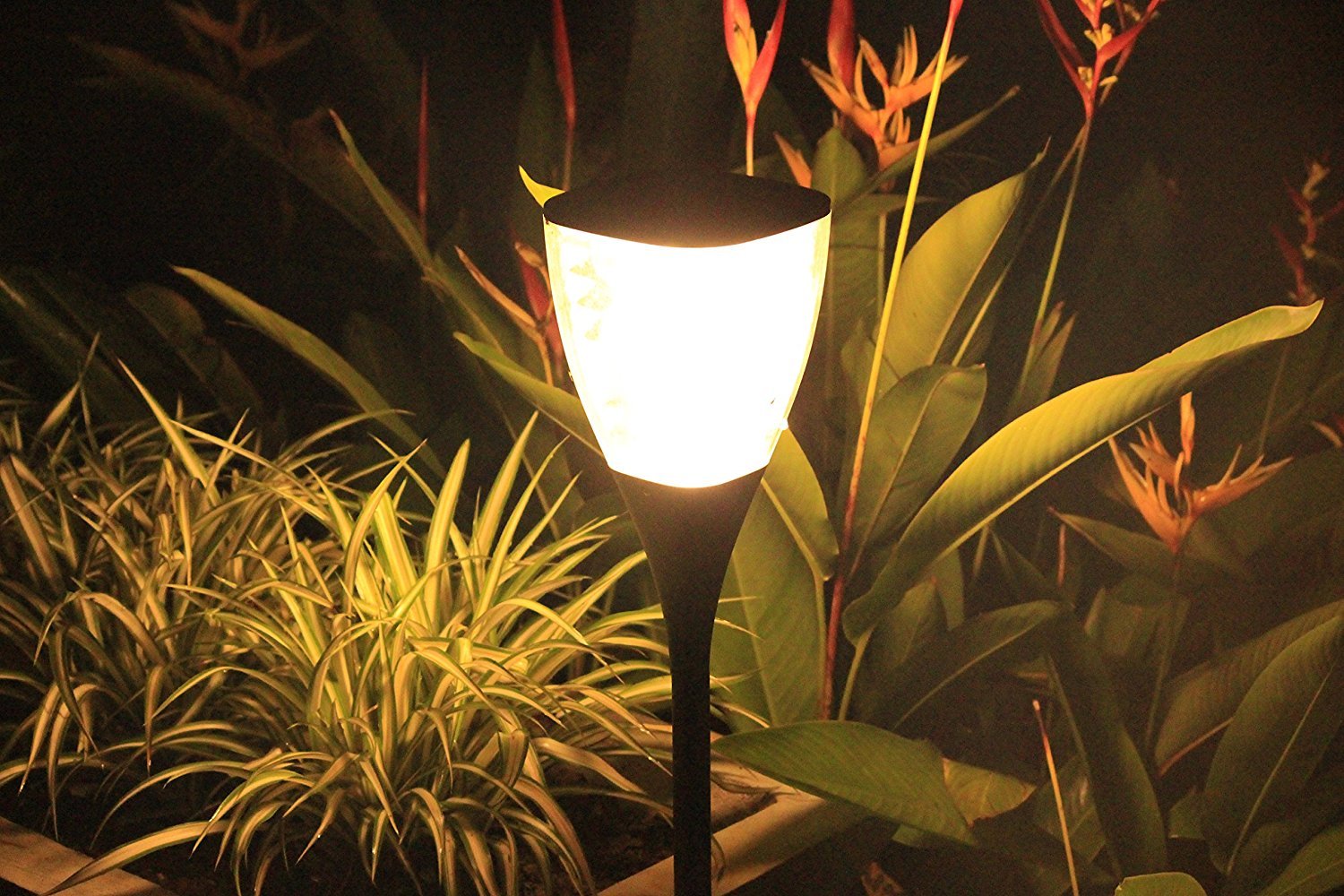 Solar Garden Light Warm White - TTSGLWW1W - tapetum.in